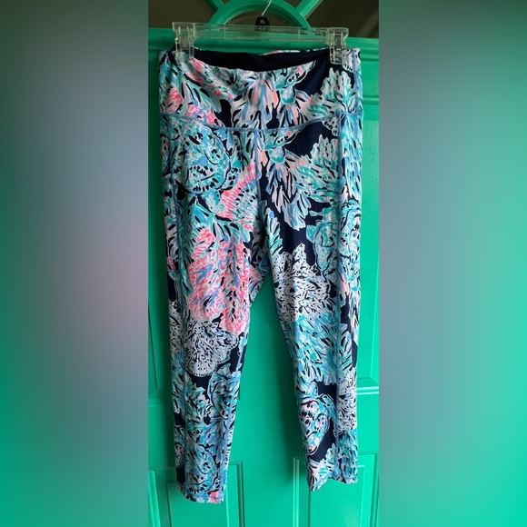 Lilly Pulitzer Pants - EUC Lilly Pulitzer Lux Weekender High Rise Leggings - L
